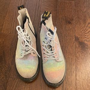 Dr. Marten’s girl’s 1460 Pascal Iridescent Rainbow